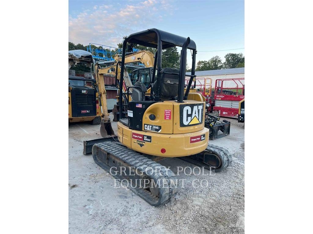 CAT 304E2CR حفارات زحافة