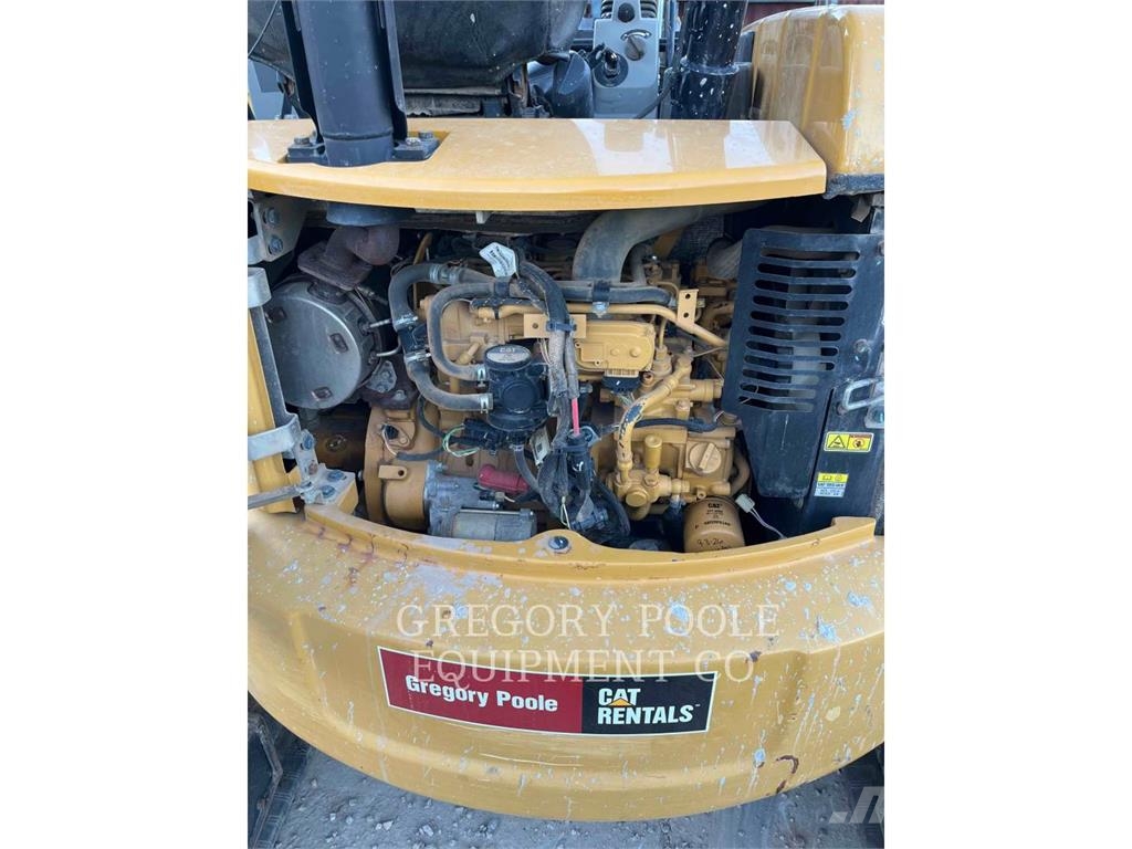 CAT 304E2CR حفارات زحافة