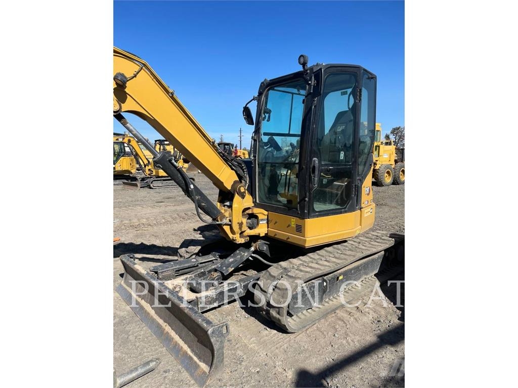 CAT 305 Kāpurķēžu ekskavatori
