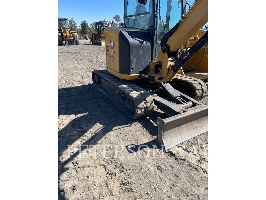 CAT 305 Kāpurķēžu ekskavatori