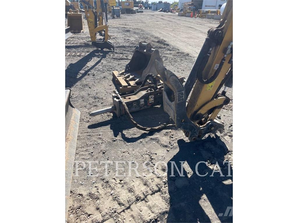 CAT 305 Kāpurķēžu ekskavatori