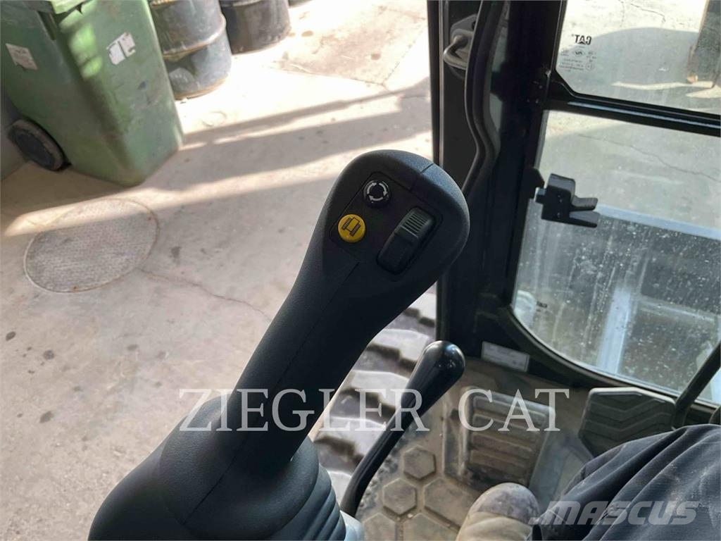 CAT 305 Εκσκαφείς με ερπύστριες