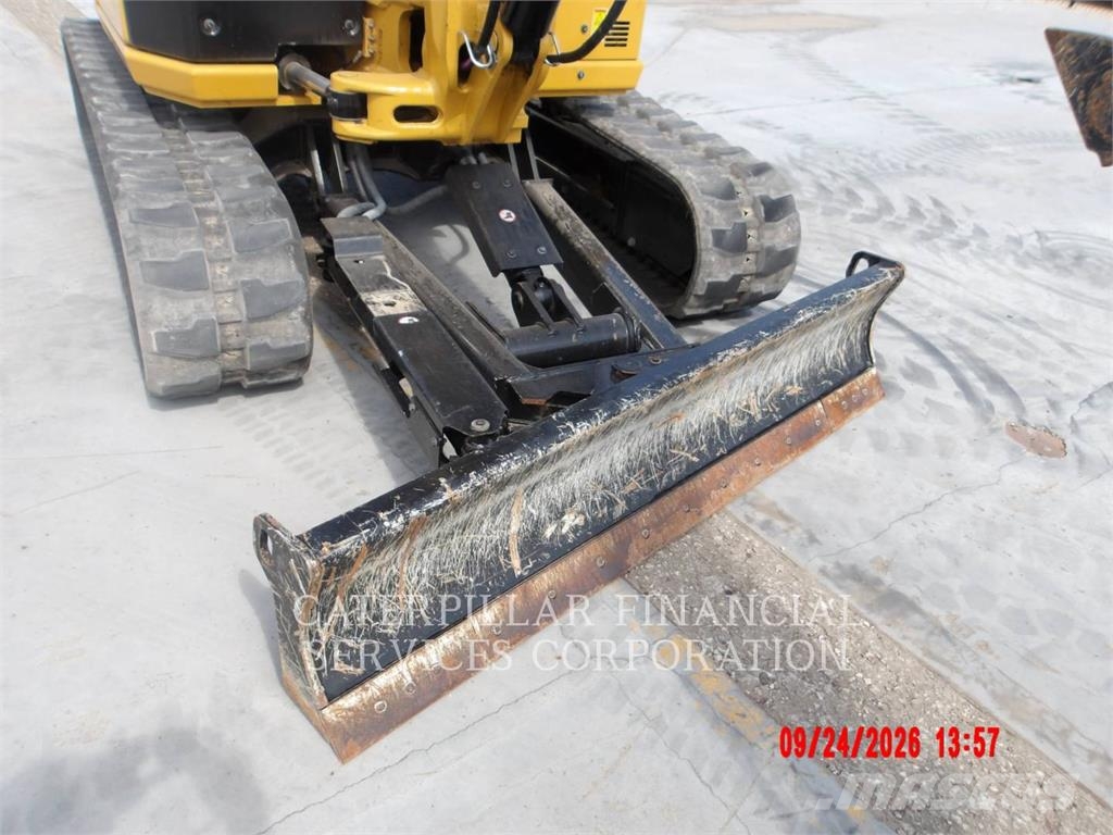 CAT 305-07CR حفارات زحافة