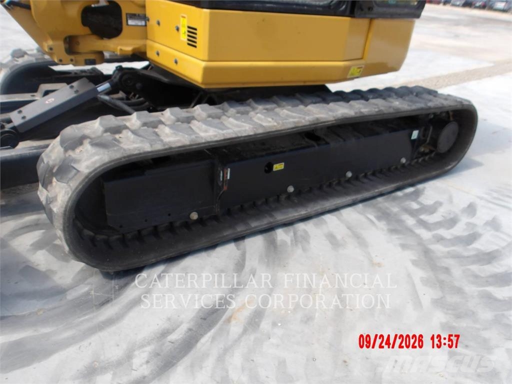 CAT 305-07CR حفارات زحافة