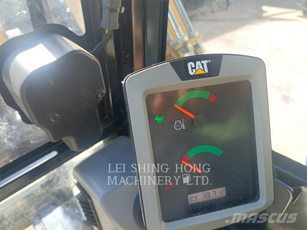 CAT 305.5-07 Εκσκαφείς με ερπύστριες
