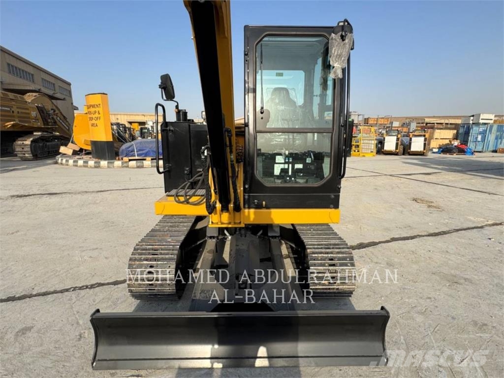 CAT 305.5-07 Εκσκαφείς με ερπύστριες