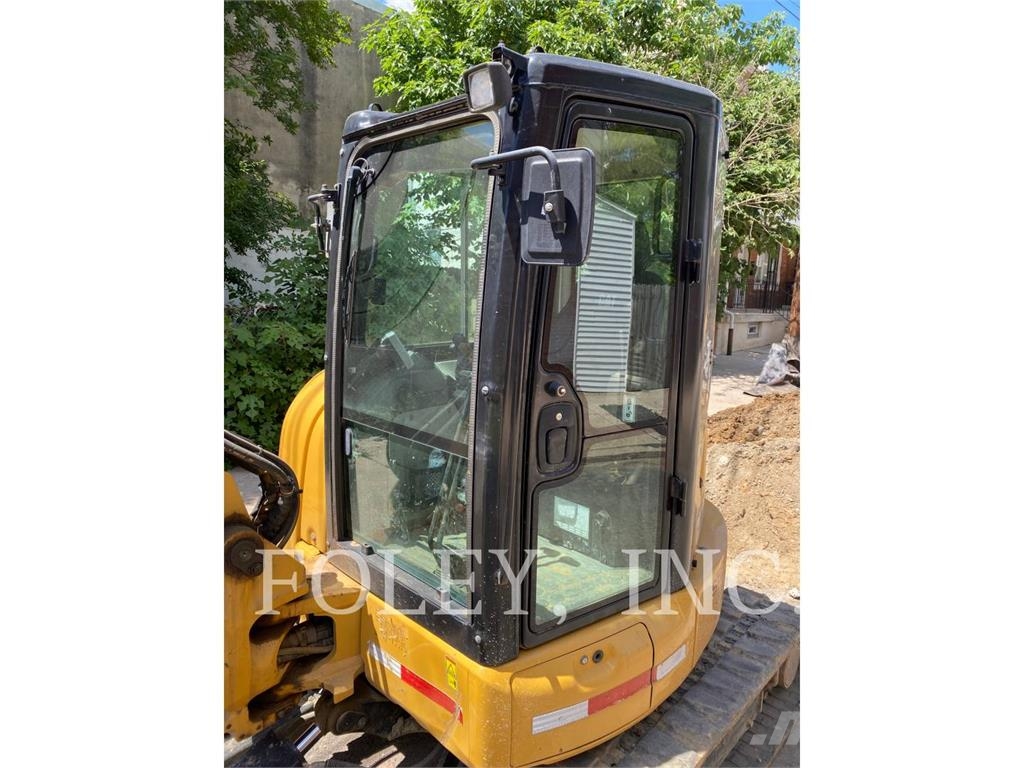 CAT 305.5E2CR Kāpurķēžu ekskavatori