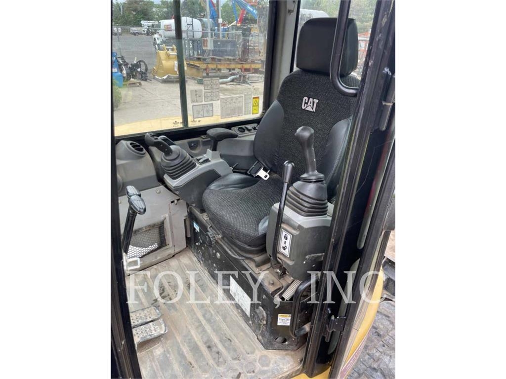 CAT 305.5E2CR Kāpurķēžu ekskavatori