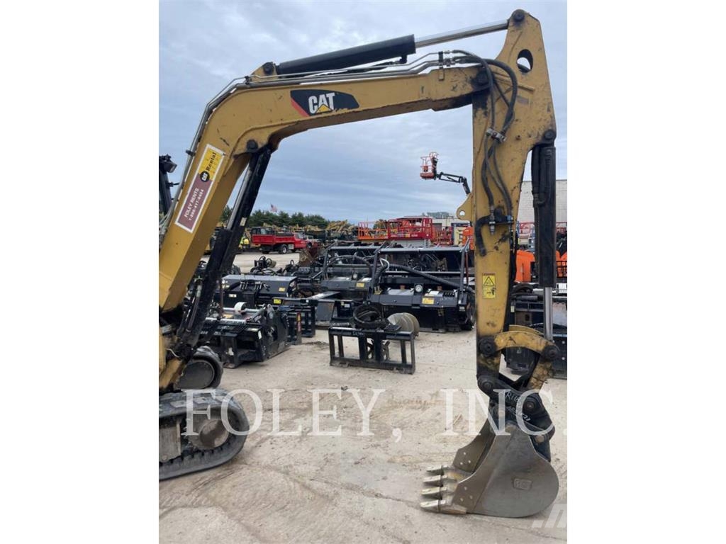 CAT 305.5E2CR Kāpurķēžu ekskavatori
