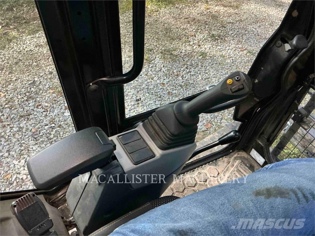 CAT 305 CR Gravemaskiner på larvebånd