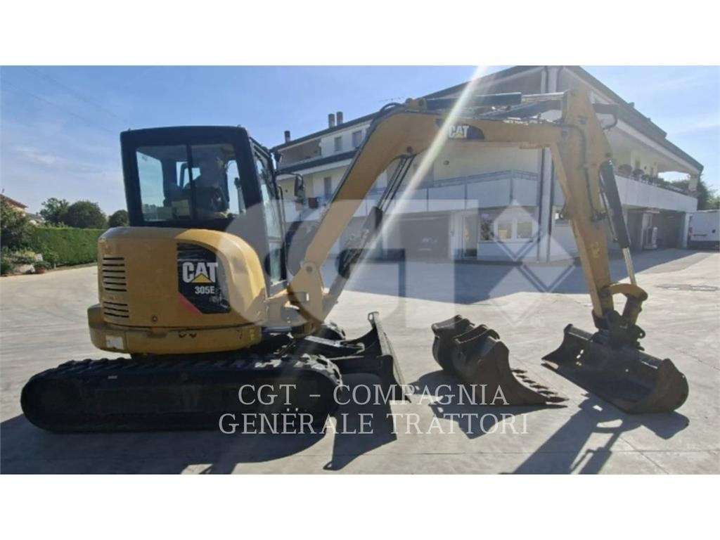 CAT 305 E2 Paletli ekskavatörler