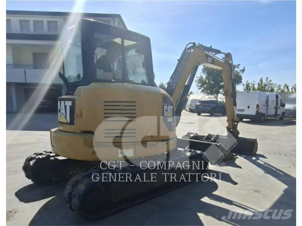 CAT 305 E2 Paletli ekskavatörler