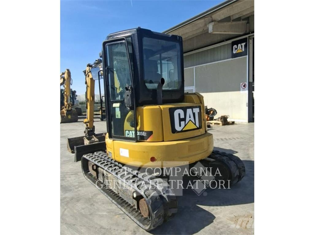 CAT 305 E2 Paletli ekskavatörler