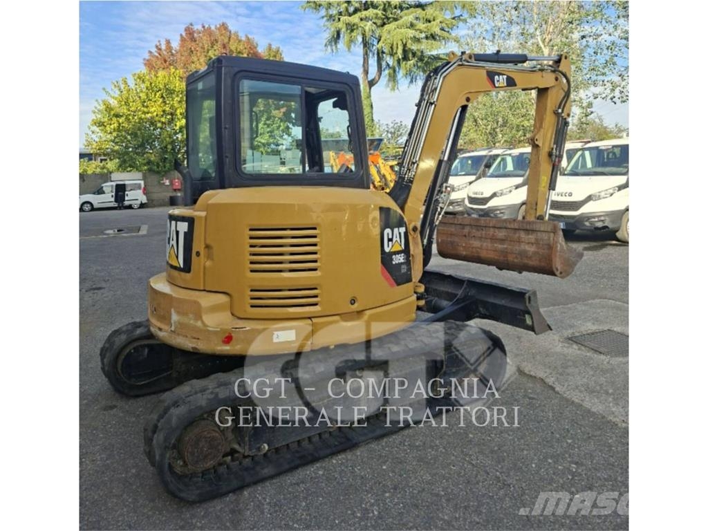 CAT 305 E2 حفارات زحافة