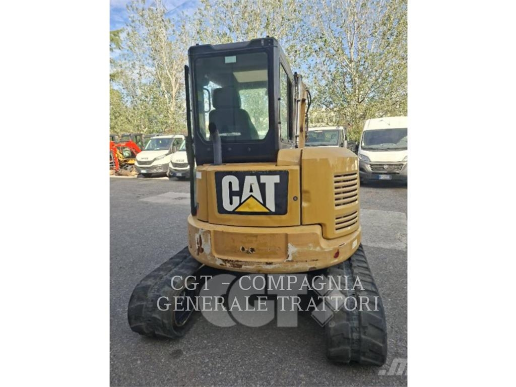 CAT 305 E2 حفارات زحافة