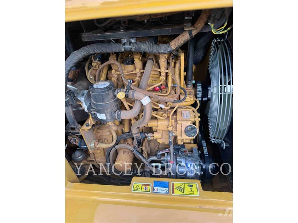 CAT 305 HTH 大型油圧ショベル12t以上(パワーショベル・ユンボ)