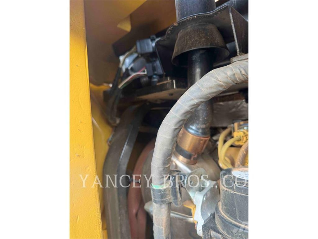 CAT 305 HTH 大型油圧ショベル12t以上(パワーショベル・ユンボ)