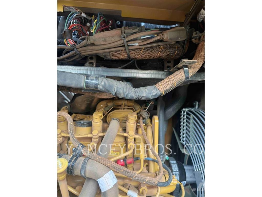 CAT 305 HTH 大型油圧ショベル12t以上(パワーショベル・ユンボ)