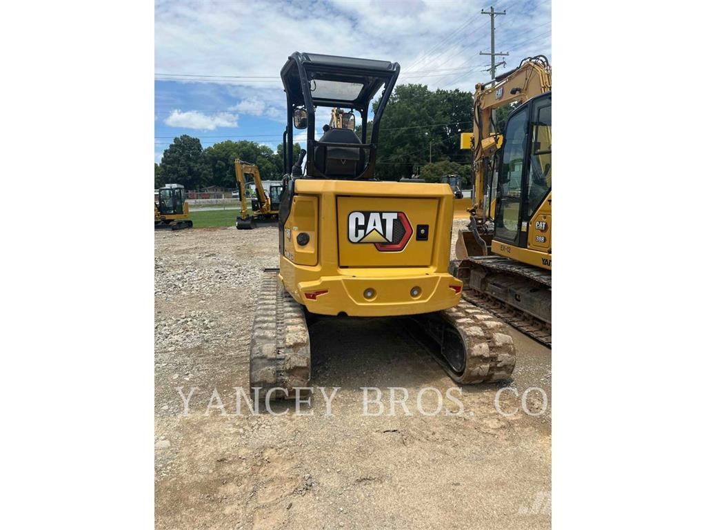 CAT 30507CR Kāpurķēžu ekskavatori