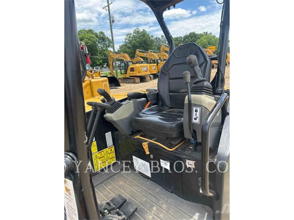 CAT 30507CR Kāpurķēžu ekskavatori