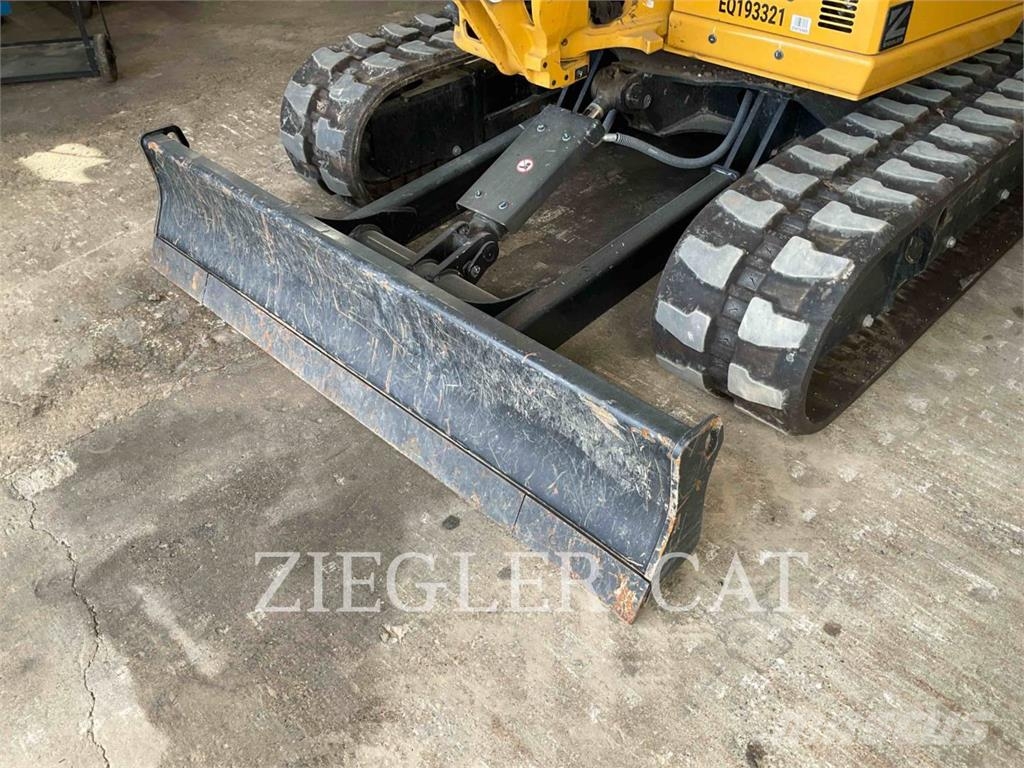 CAT 30507CR Vikšriniai ekskavatoriai