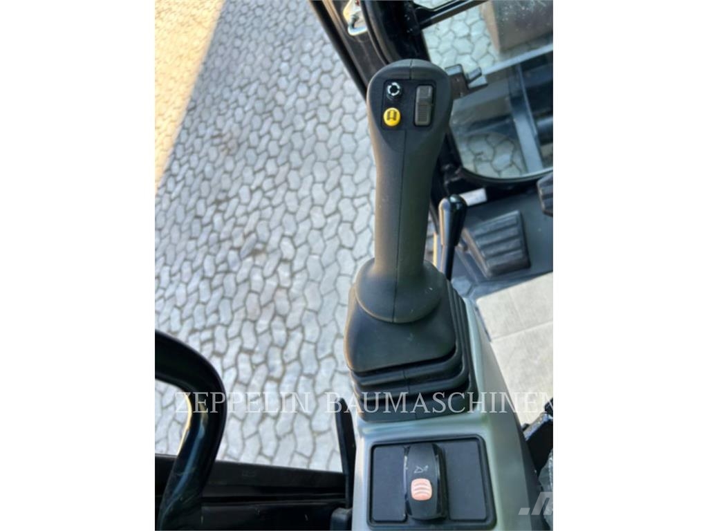 CAT 305CR-07A Kāpurķēžu ekskavatori