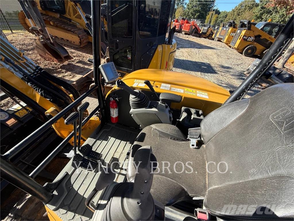 CAT 305E2 Kāpurķēžu ekskavatori