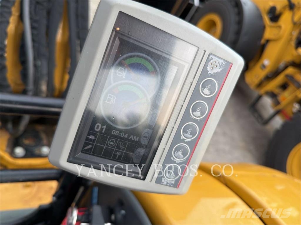 CAT 305E2 Kāpurķēžu ekskavatori