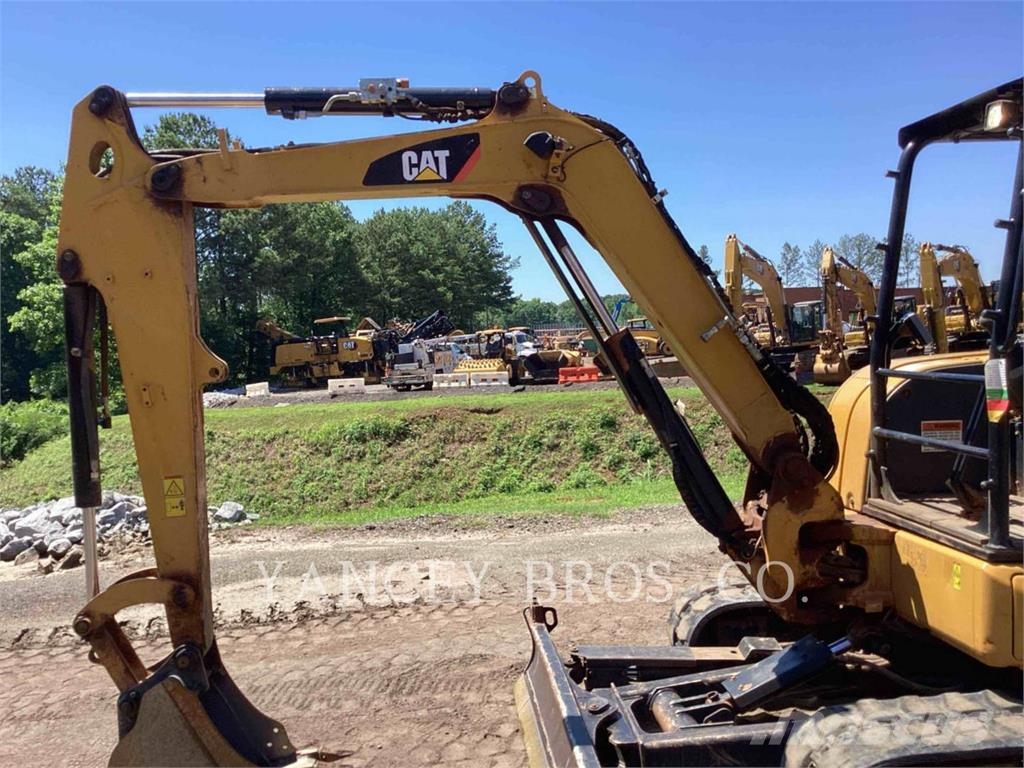 CAT 305E2CR Vikšriniai ekskavatoriai