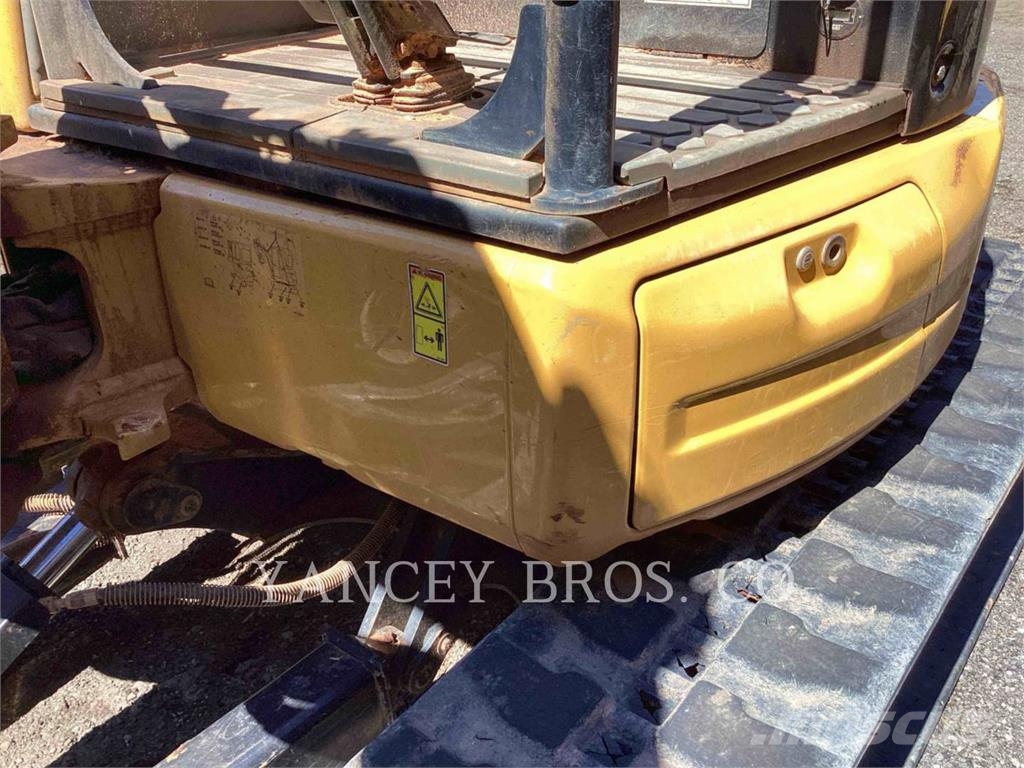 CAT 305E2CR Vikšriniai ekskavatoriai