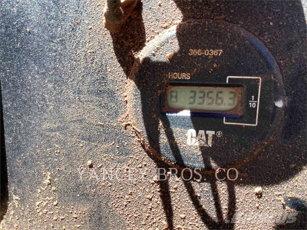 CAT 305E2CR Vikšriniai ekskavatoriai