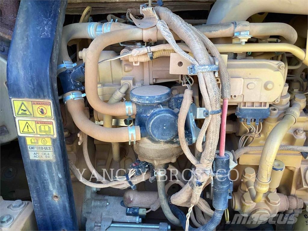 CAT 305E2CR Vikšriniai ekskavatoriai