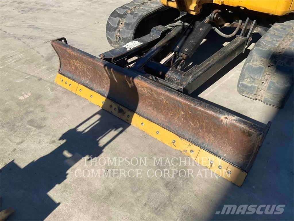 CAT 305E2CR Pelle sur chenilles