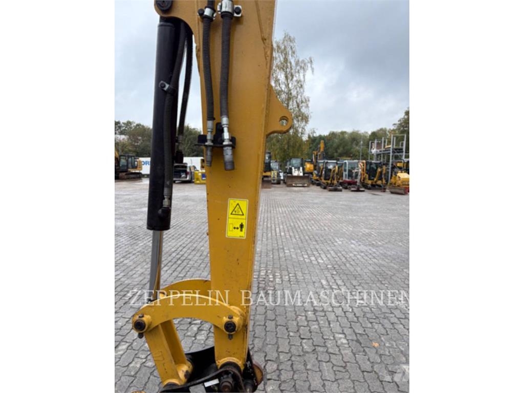 CAT 305ECR Pelle sur chenilles
