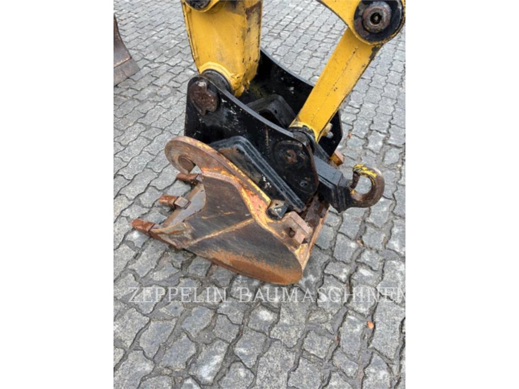 CAT 305ECR Pelle sur chenilles