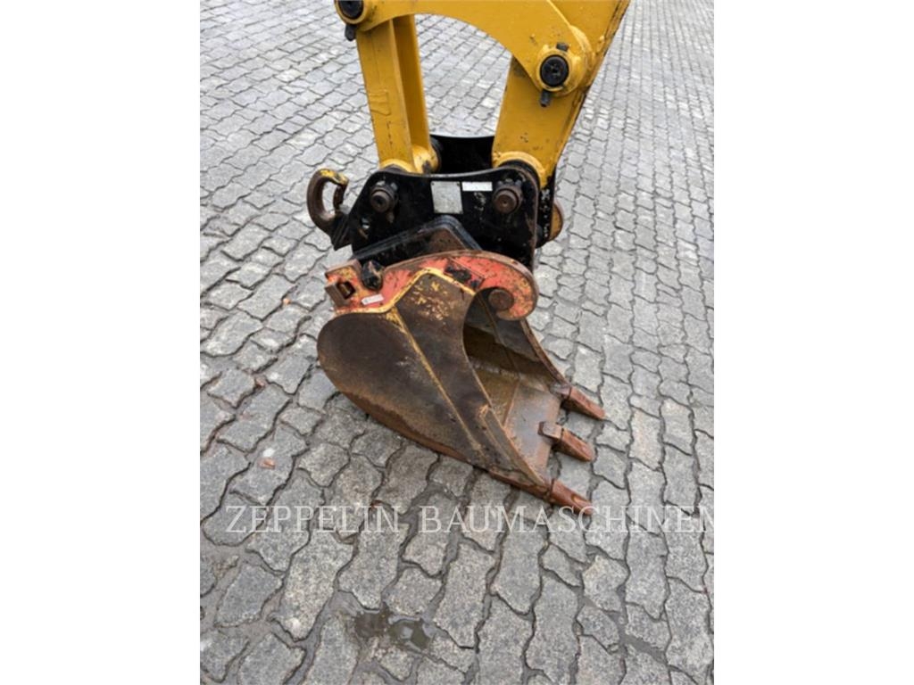 CAT 305ECR Pelle sur chenilles