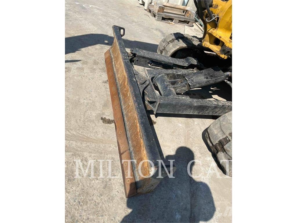 CAT 306 Paletli ekskavatörler