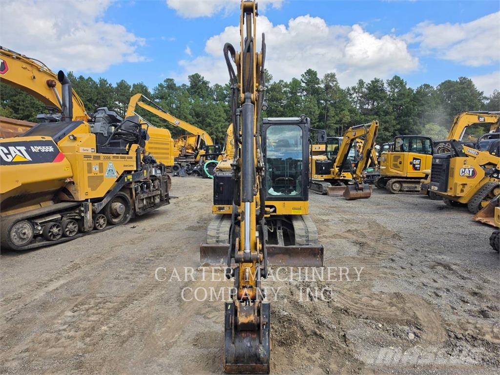 CAT 306 حفارات زحافة