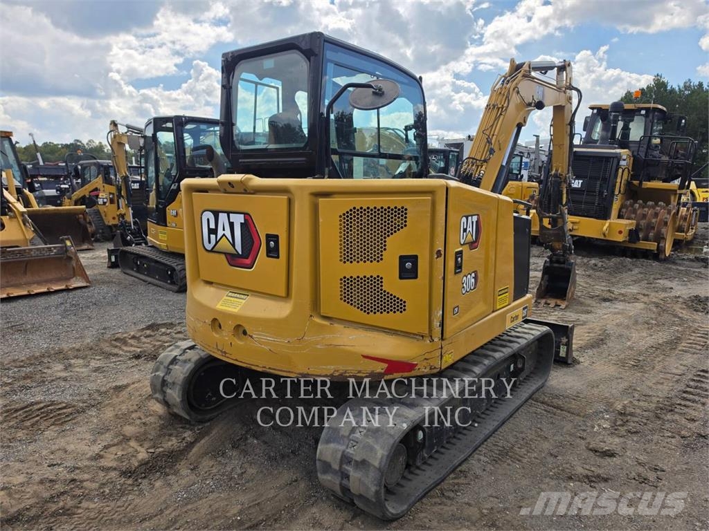CAT 306 حفارات زحافة