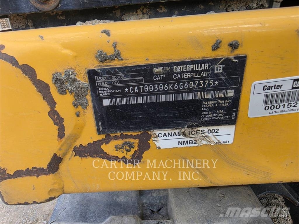 CAT 306 حفارات زحافة