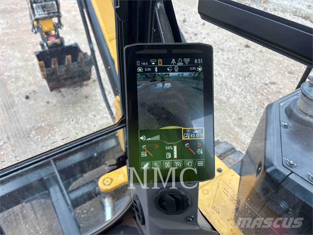 CAT 306CR Paletli ekskavatörler