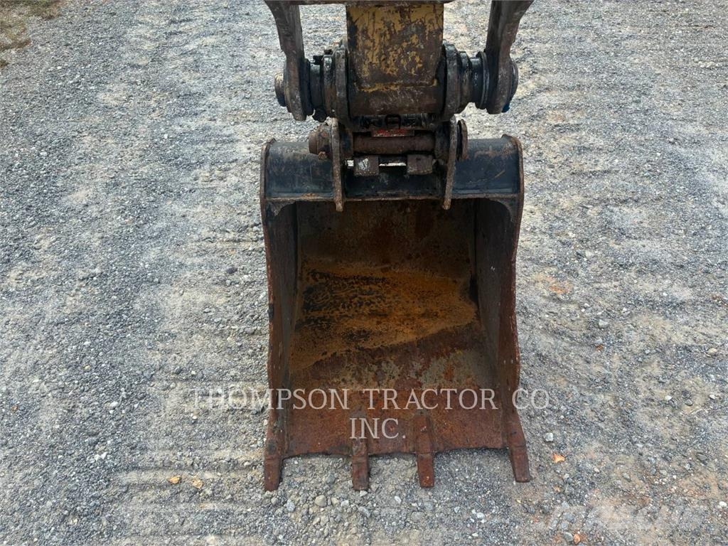 CAT 306CR Mini bagri <7t