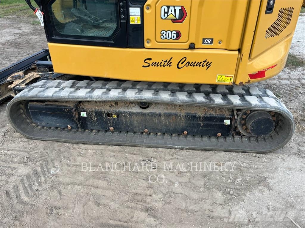 CAT 306CR حفارات زحافة