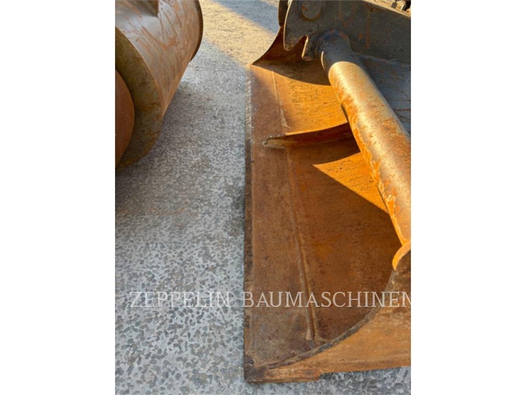 CAT 306CR-07A Pelle sur chenilles