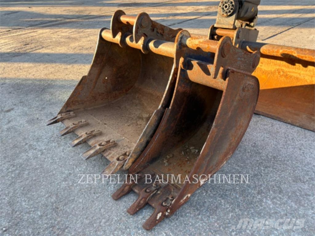 CAT 306CR-07A Pelle sur chenilles