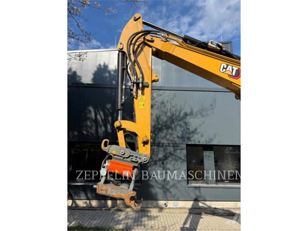 CAT 306CR-07A Kāpurķēžu ekskavatori