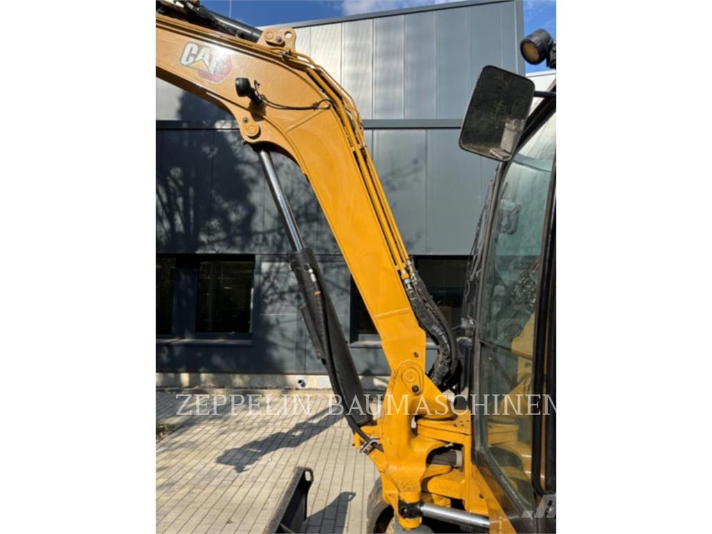 CAT 306CR-07A Kāpurķēžu ekskavatori