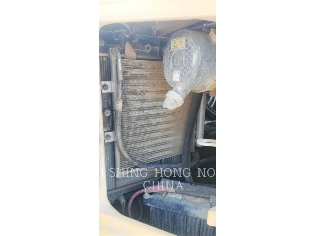 CAT 307.5 대형 굴삭기 29톤 이상