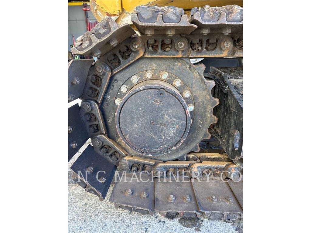 CAT 308 Pelle sur chenilles