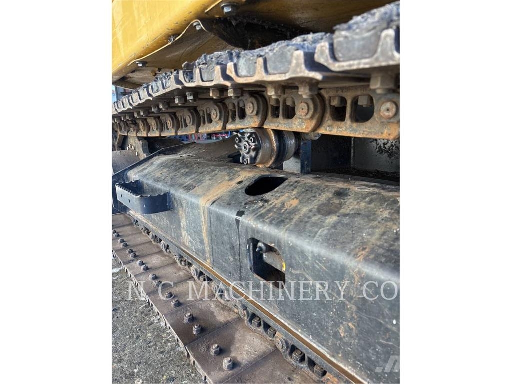 CAT 308 Pelle sur chenilles